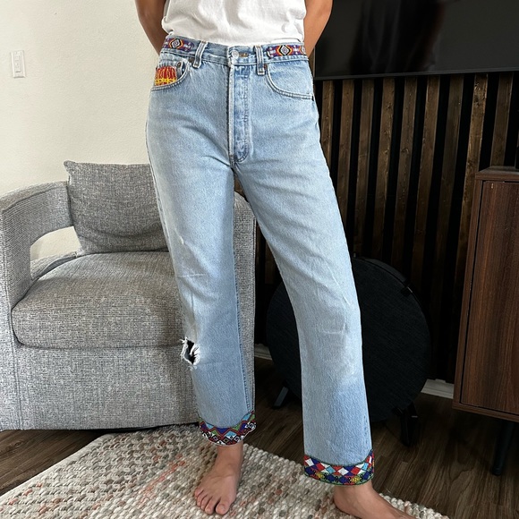 VINTAGE Buzz 18 Reworked Levi’s 501s - Beaded Embellished Jeans from the 90s - Picture 14 of 16